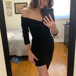 LULUs perfect little black dress